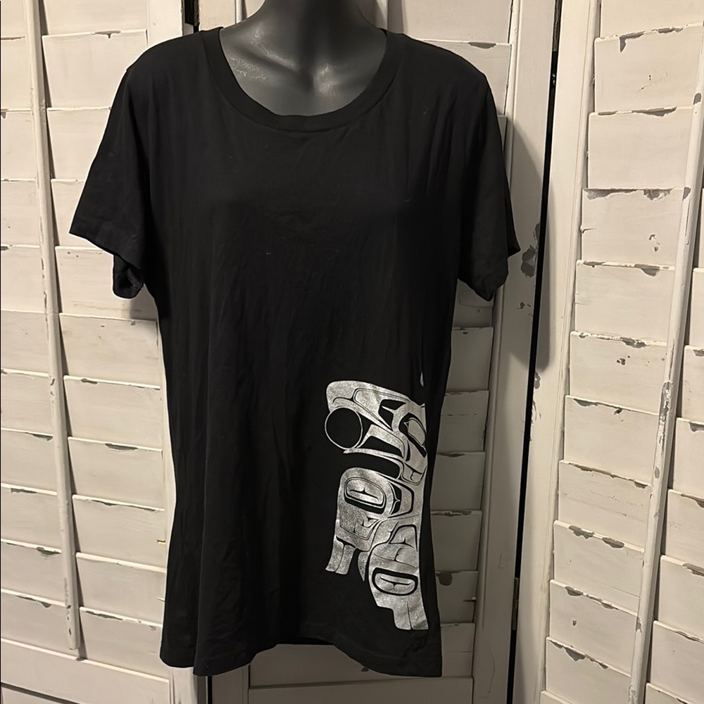 Raven Black Graphic Women's Top size XL